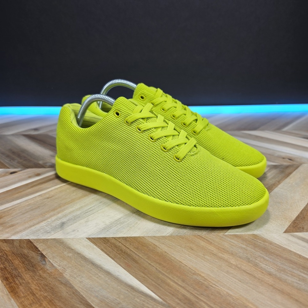 Atoms Model 000 Men's 8 Neon Green Everyday Sneakers 700-0413 Stretch Lace Knit